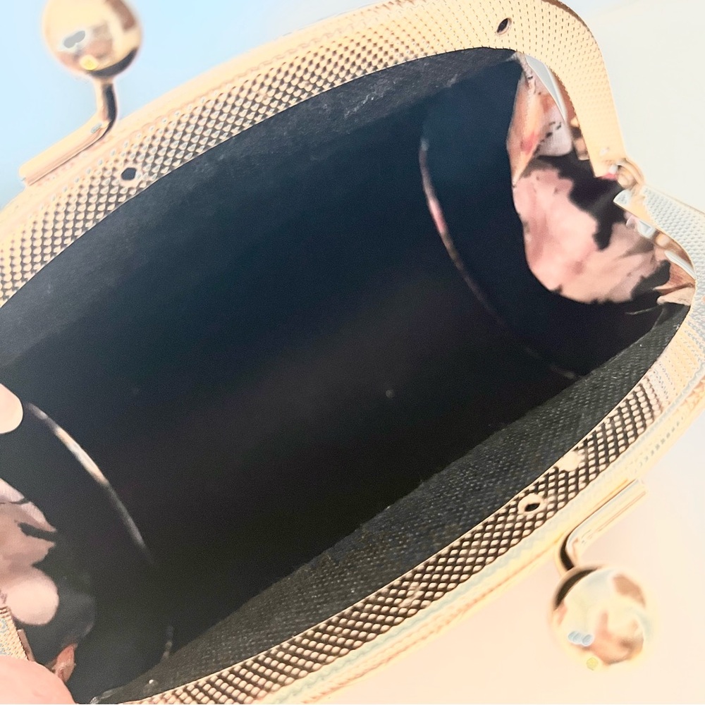 Floral Kiss Lock Clutch Gold Hoop Handle Purse - Picture 8 of 14